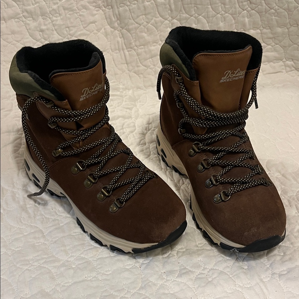 Brown Hiking / winter / snow boots women 9.5